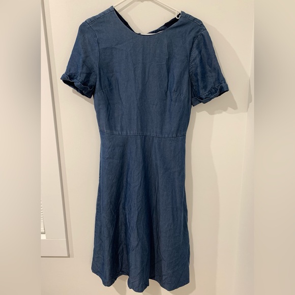 Banana Republic Dresses & Skirts - Banana Republic denim dress